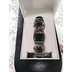 Vintage Alpaca Siver Bracelet 8 panels with green agate Signed Alpaca